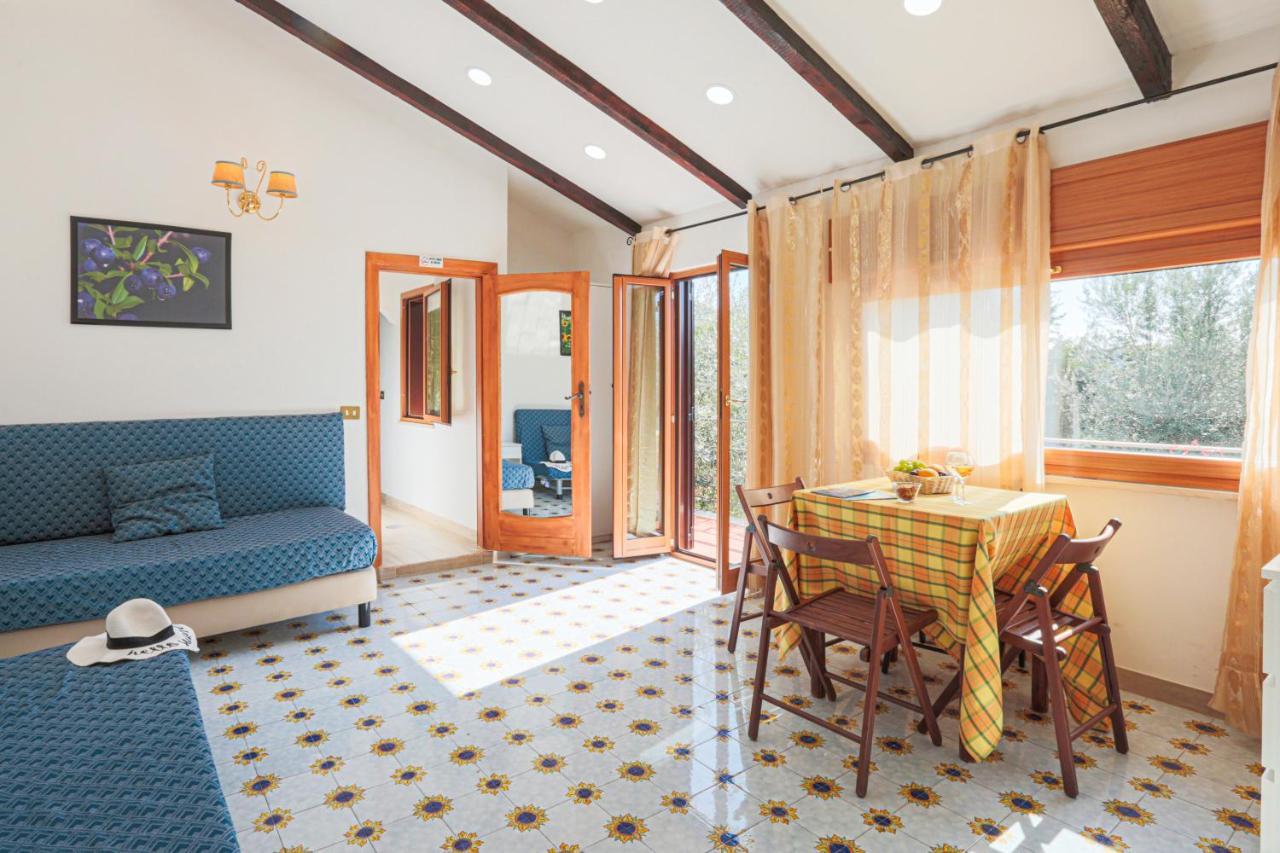 Апарт готель Relais Il Frantoio Масса-Лубренсе Екстер'єр фото