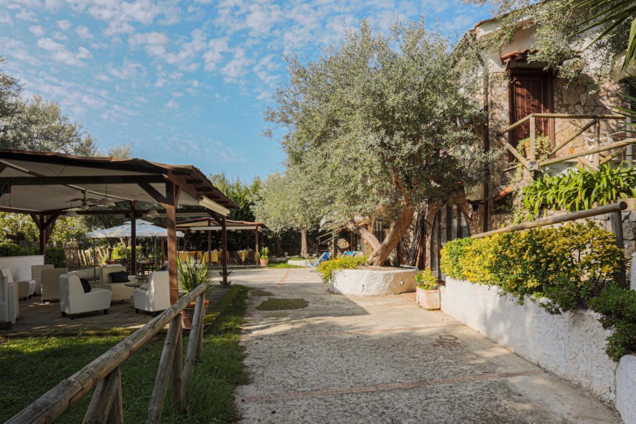 Апарт готель Relais Il Frantoio Масса-Лубренсе Екстер'єр фото