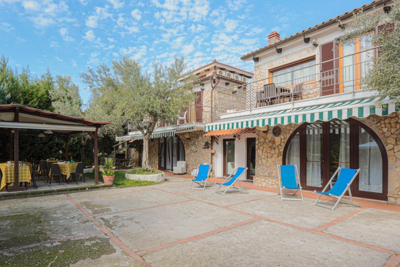 Апарт готель Relais Il Frantoio Масса-Лубренсе Екстер'єр фото